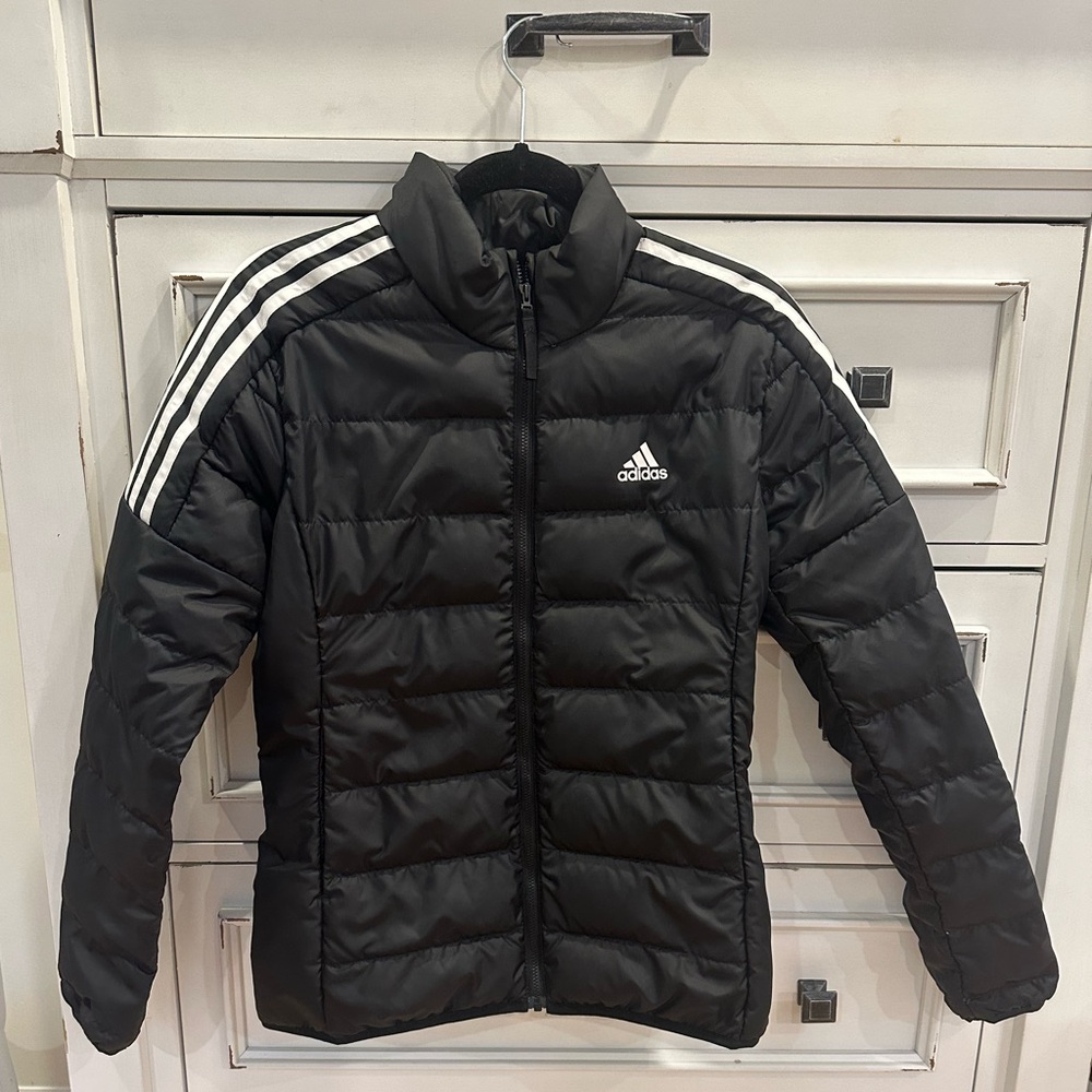 Women’s Small black Adidas Essentials 3-stripe light down jacket.Good Condition!